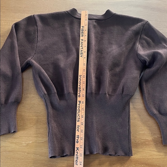 Urban Revivo V-Neck Cropped Knit Cardigan, Brown with Gold Button, Size 8 - Picture 14 of 14